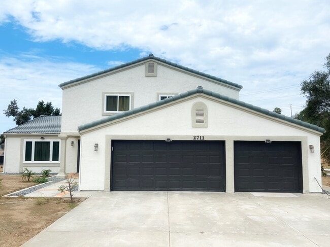 Building Photo - 2711 Sumac Rd