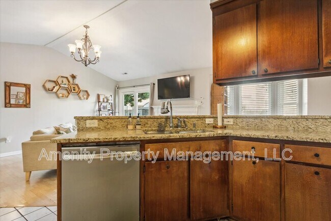 Foto del edificio - 955 Woodcreek Dr