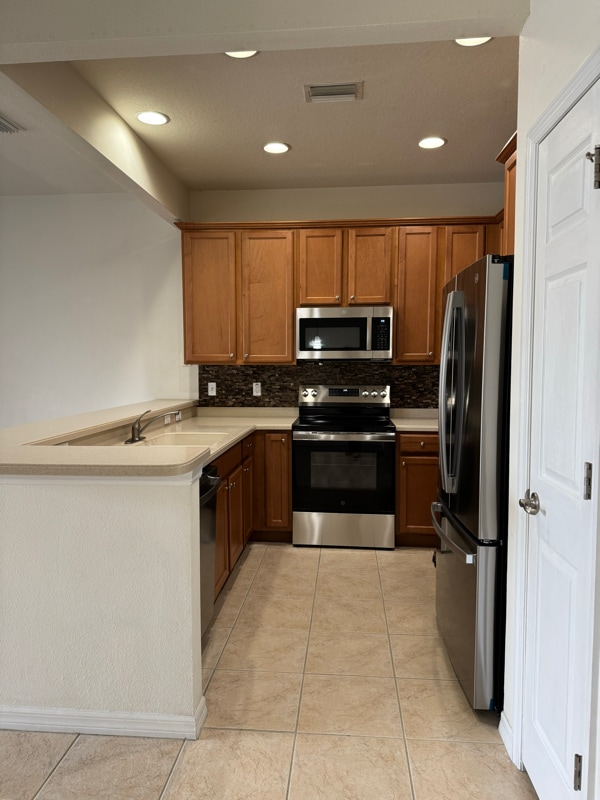 Foto del edificio - 6853 46th Way N