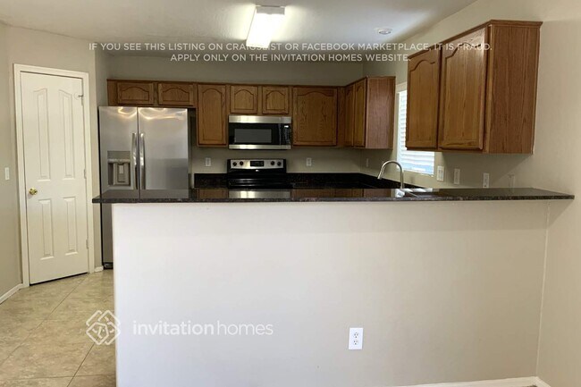 Foto del edificio - 328 E March St