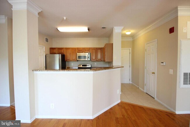 Foto del edificio - 1550 Spring Gate Dr.