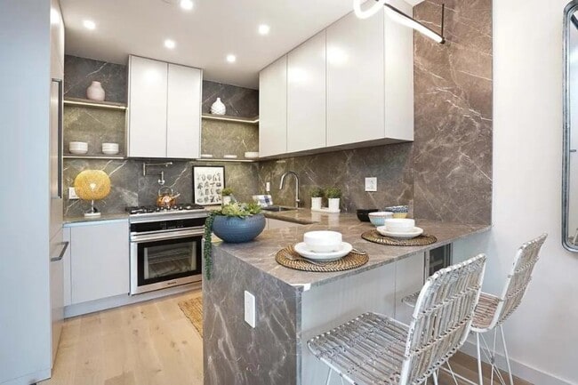 Foto del edificio - 1 bedroom in Brooklyn NY 11237