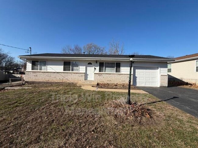 Photo - 10191 Mayfair Dr House