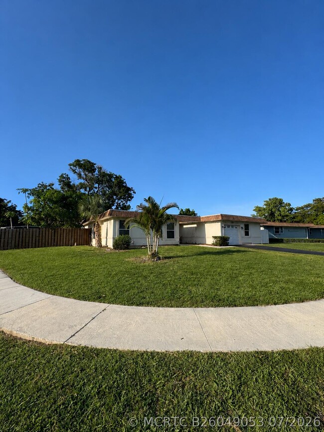 Building Photo - 7816 NW 70th Terrace