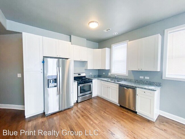 Building Photo - 3 br, 2 bath House - 6425 S. Maryland unit 1s