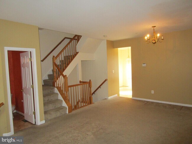 Foto del edificio - 3321 Yellow Flower Rd