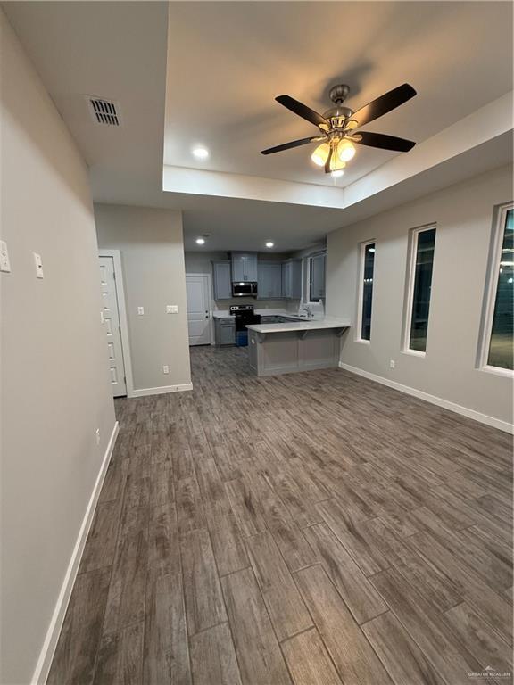 Building Photo - 16 Northwestern Ave