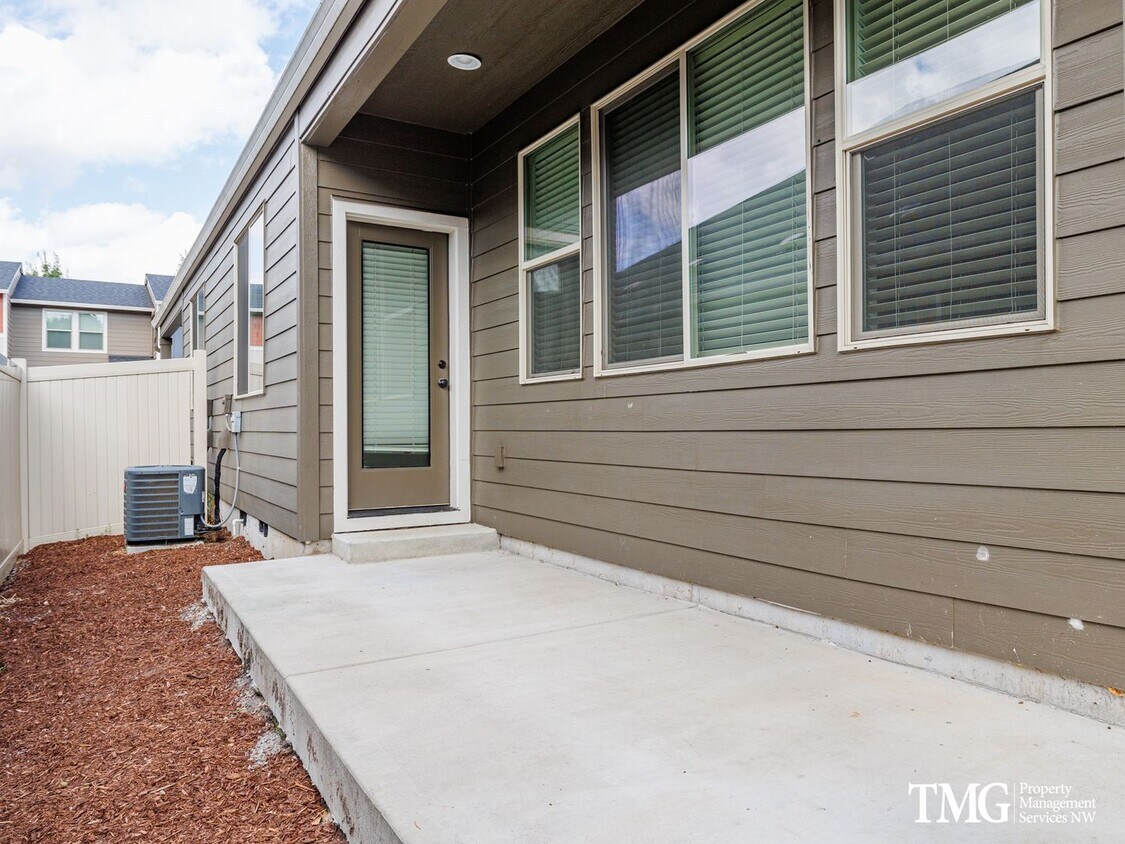 Primary Photo - Modern Living with A/C and Attached Garage!