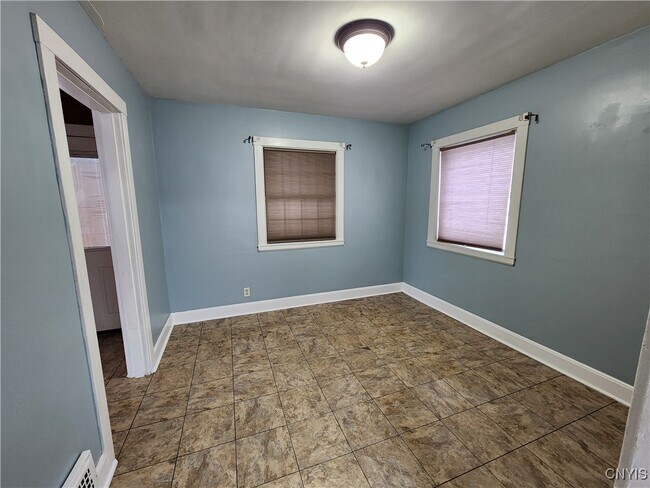 Foto del edificio - 134 E Hoard St