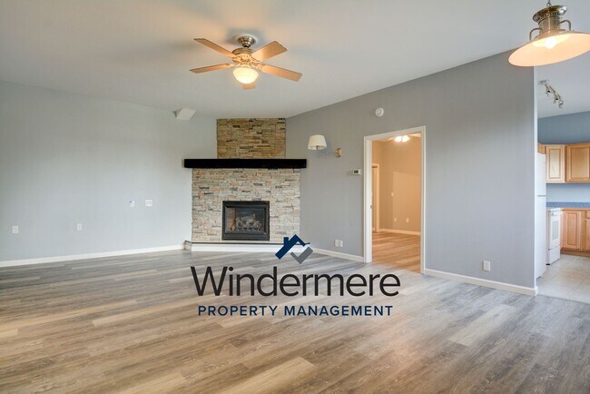 Building Photo - 1 Bed 1 Bath newly remodeled with Large shop