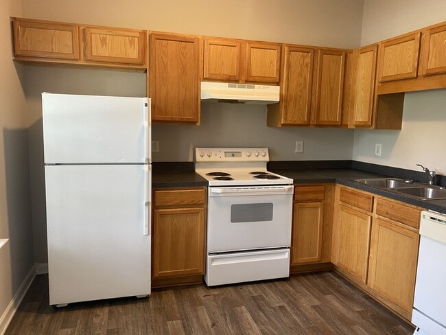 Foto del edificio - 3051 Nevin Pl Dr