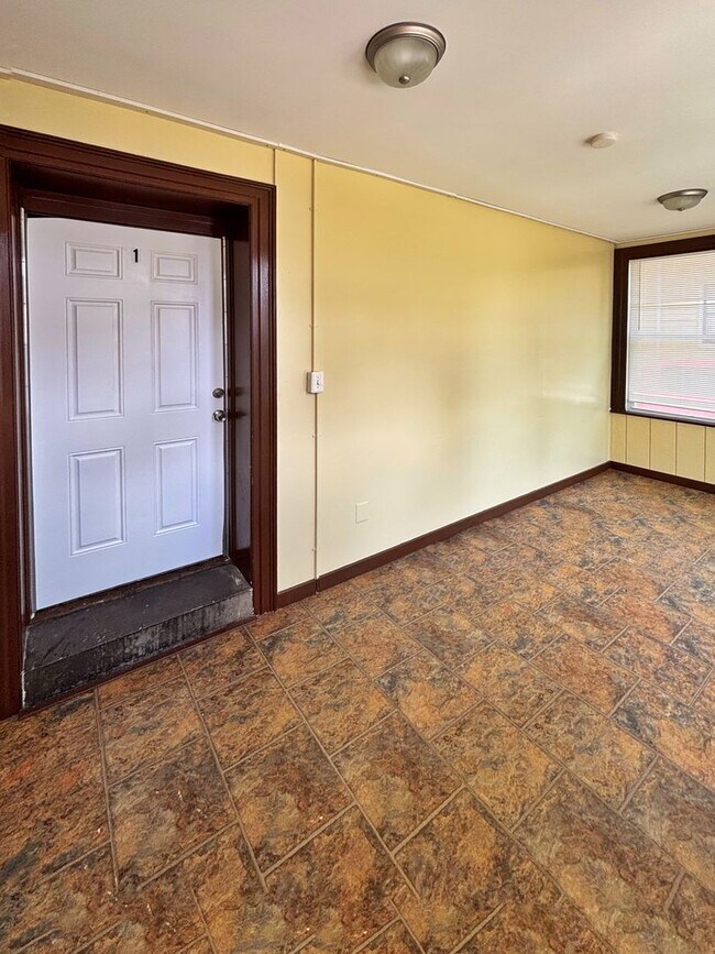Foto del edificio - 113 N 13th St