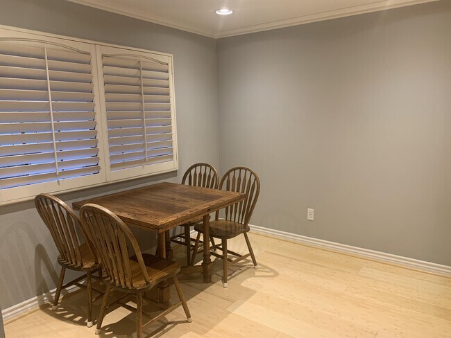 Building Photo - 3597 W Greentree Cir