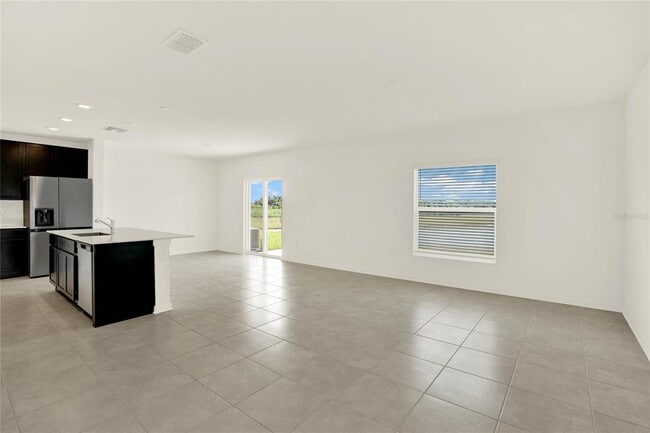 Foto del edificio - 517 Bell Prairie Cir
