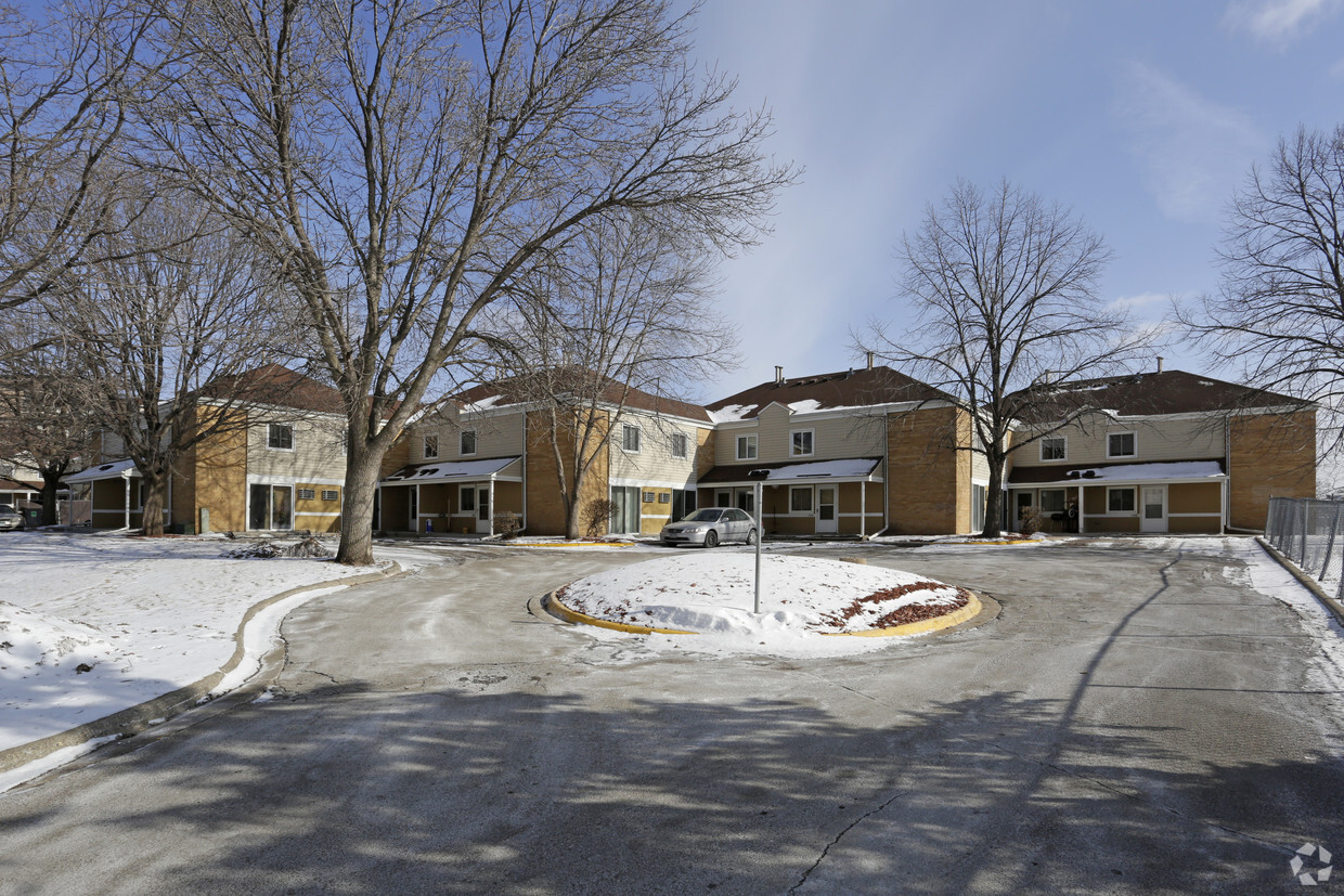 Primary Photo - Olson Townhomes