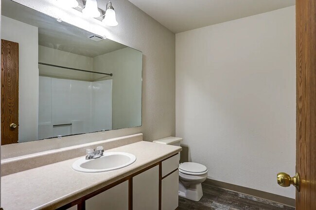 Foto del edificio - Woodfield Apartment Homes