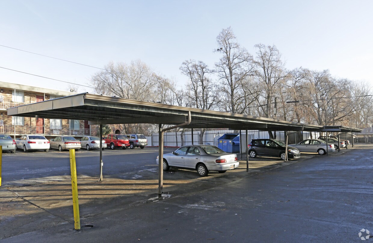 Parking - 2757 S 300 E