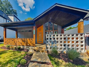 Building Photo - 304 Sciple Terrace NW