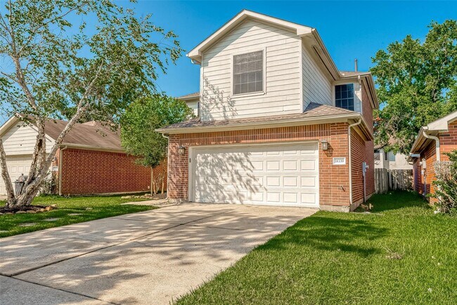 Building Photo - 18339 Beaverdell Dr