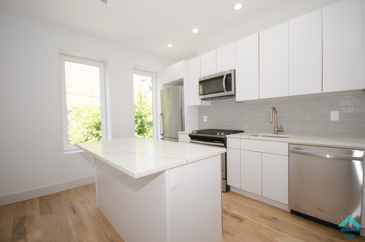 Foto principal - 7218 Forest Ave