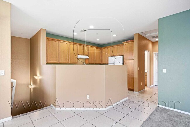 Building Photo - Beautiful 2 Bed/2 Bath with a Desirable La...