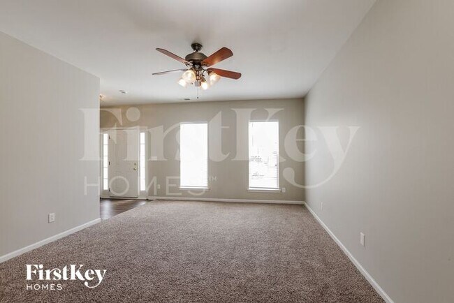 Foto del edificio - 9201 Aloysia Ln