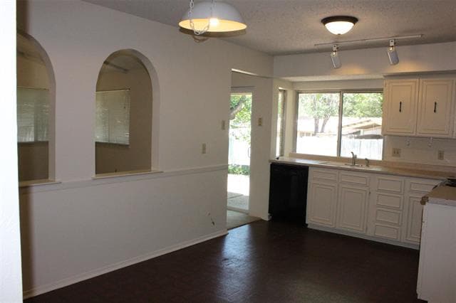 Building Photo - 3513 Wildwood Cir