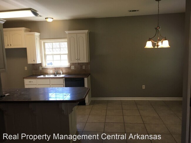 Building Photo - 3 br, 2 bath House - 1628 White Oak Circle