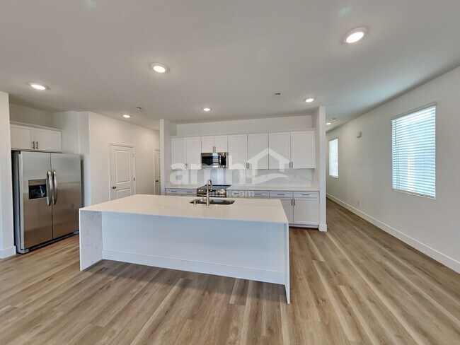Foto del edificio - 8390 Buckskin Clf Ave