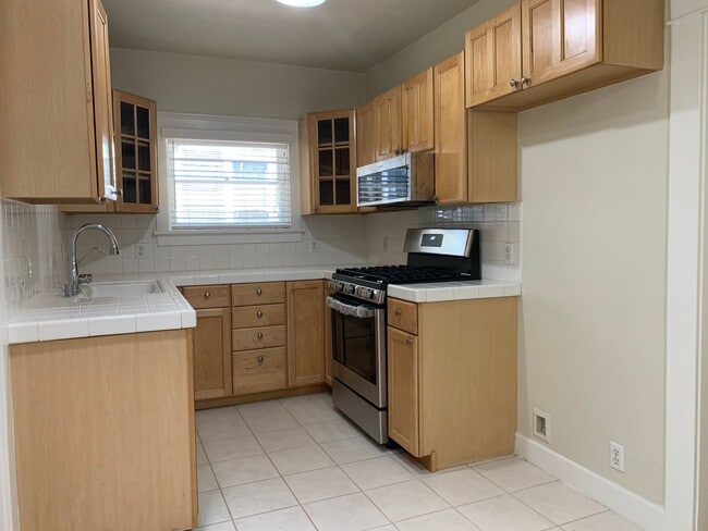 Building Photo - Diamond Duplex