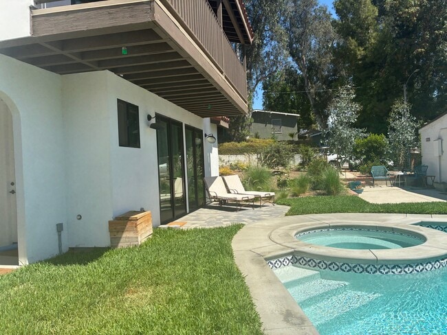 Photo - 1221 S Chavez St House