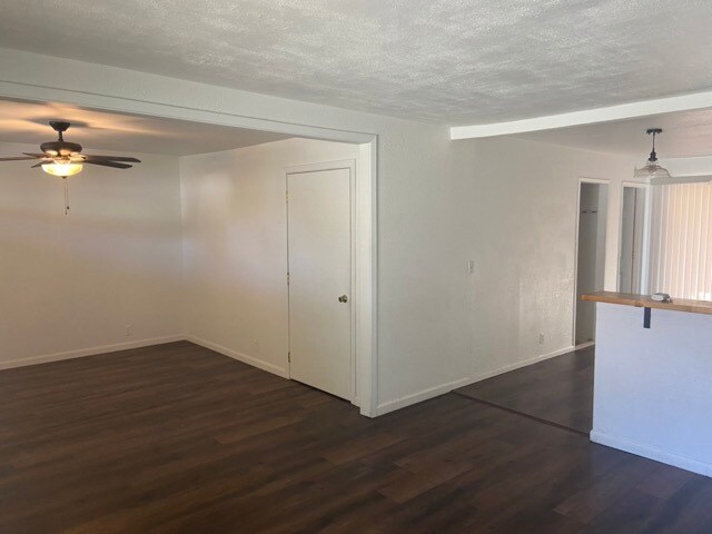 Foto del edificio - 909 Pine St