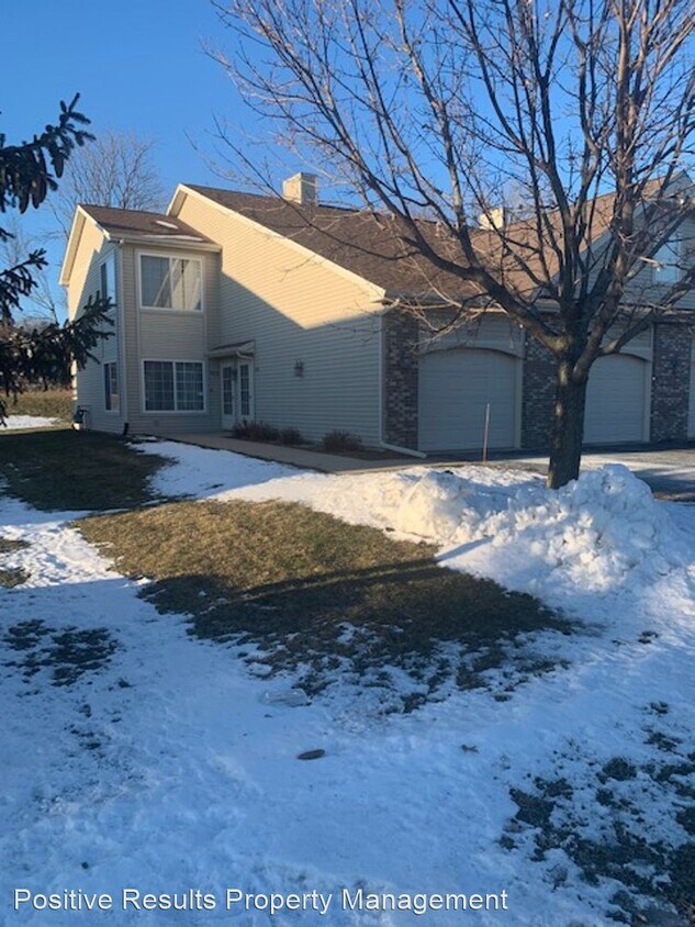 2 br, 1.5 bath House 7574 Creek Bend House Rental in Rockford, IL
