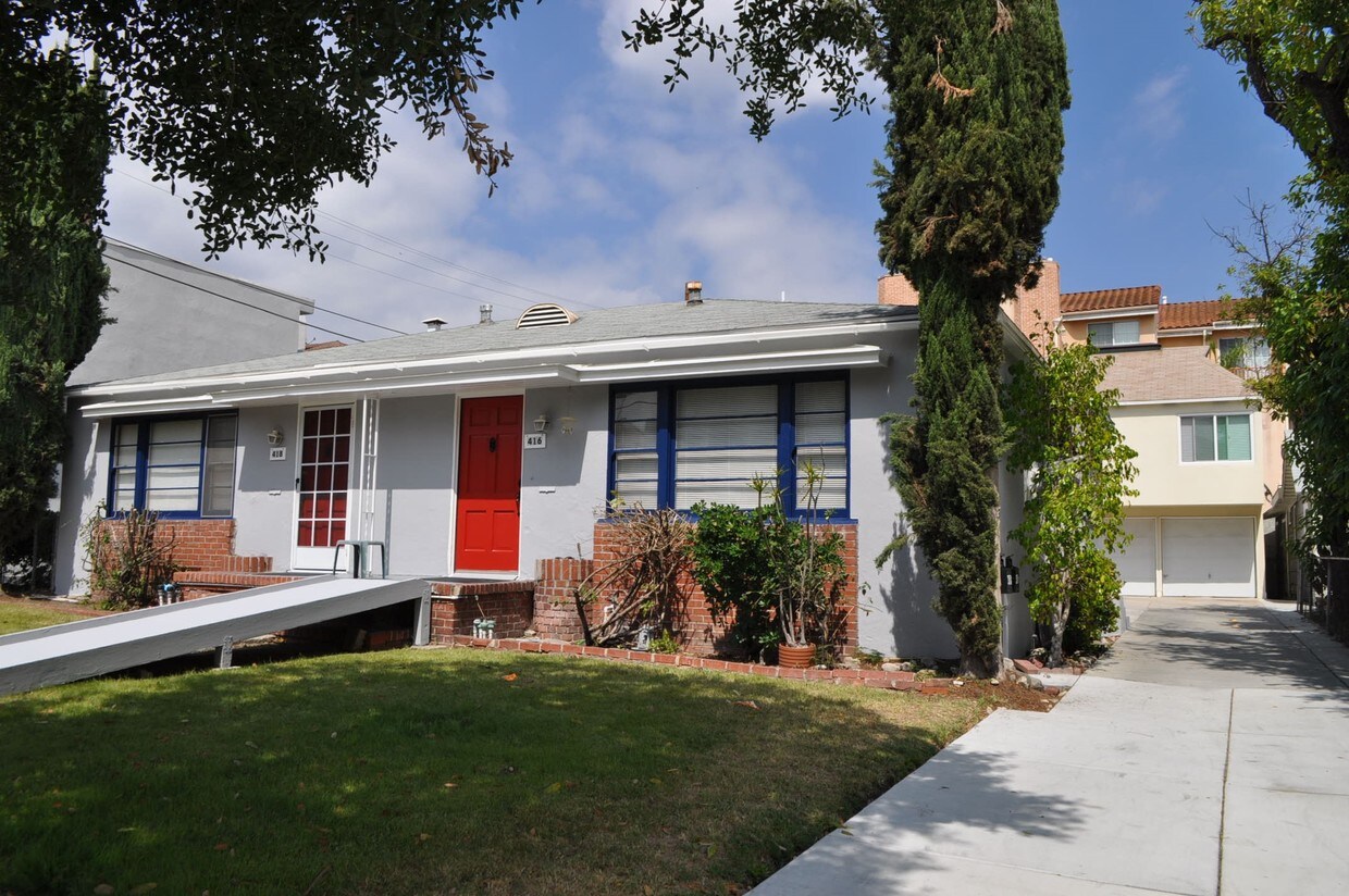 Foto principal - 416 N Adams St