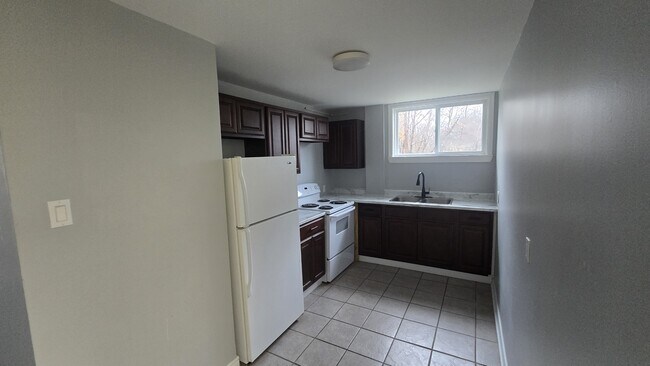 Photo du bâtiment - 9 Connaught Ave