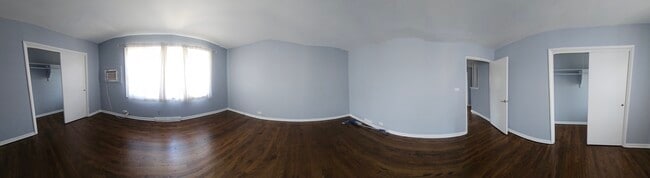 Building Photo - 5115 N Springfield Ave