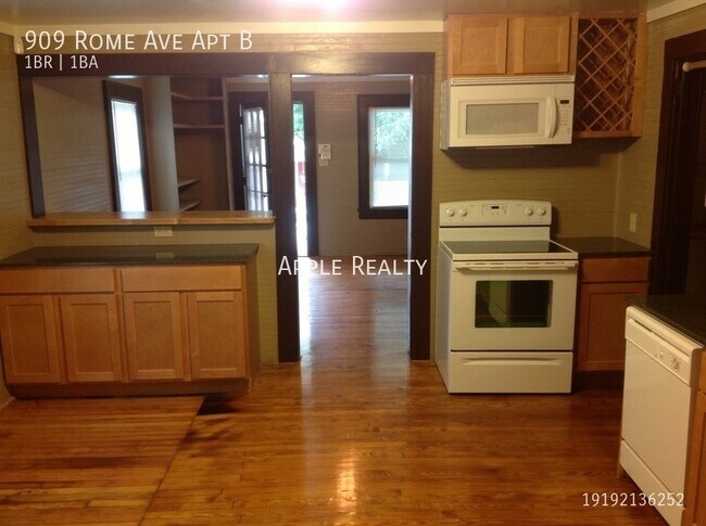 Building Photo - 909 Rome Ave Apt B -Available Now!