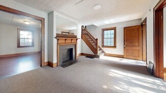 Building Photo - 258 S Portage Path