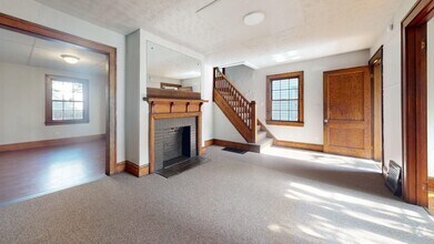 Building Photo - 258 S Portage Path