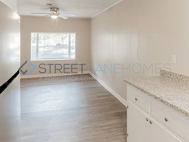 Foto del edificio - 3304 Winn Dr