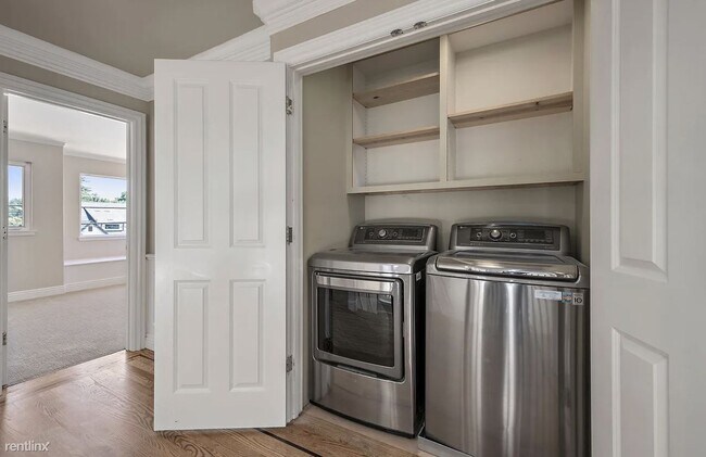 Foto del edificio - 5 br, 3 bath House - 2830 Hacienda Street