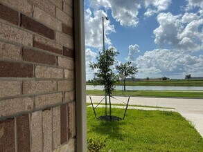 Building Photo - 1602 Cedar Pointe Ct