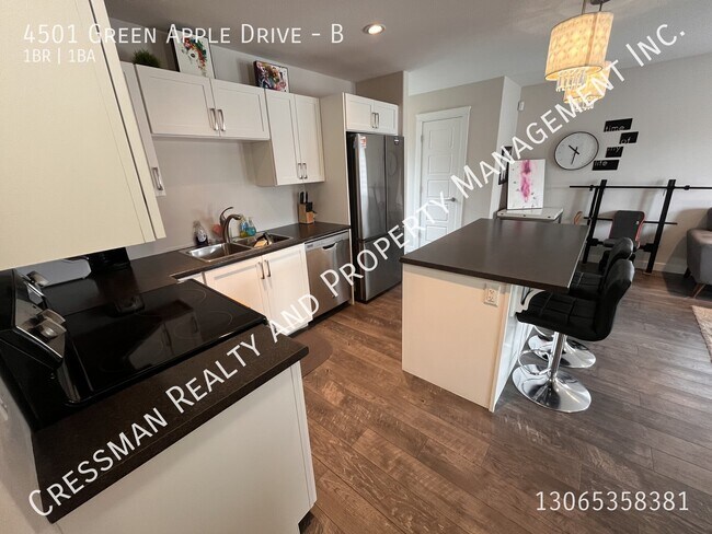 Photo du bâtiment - 1 Bed 1 Bath Carriage suite in Regina SK