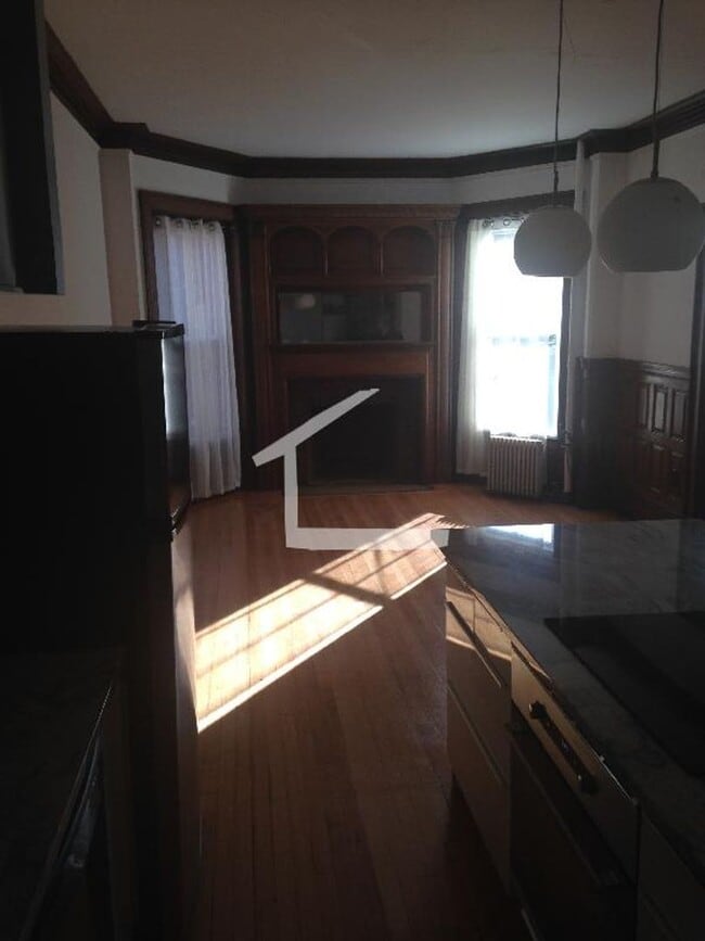 Photo - 861 Beacon St Apartment