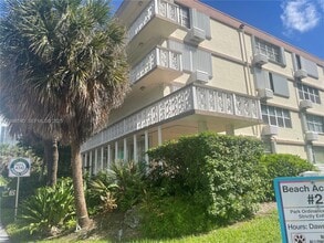 Building Photo - 1936 S Ocean Dr