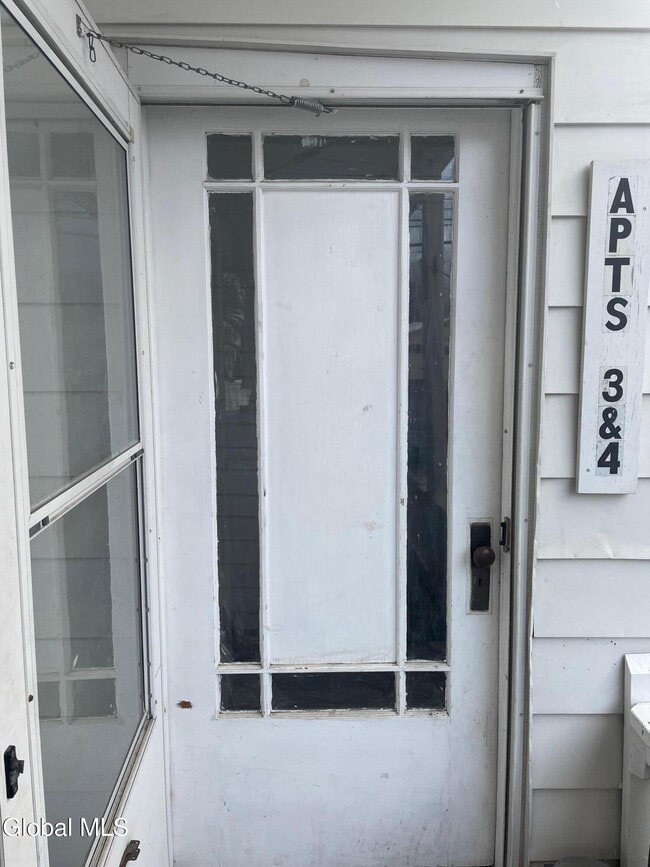 Building Photo - 140 Wells Ave