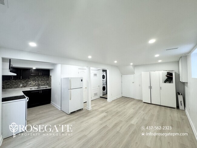 Photo du bâtiment - Cozy Studio Basement Apartment in Prime Brampton Location