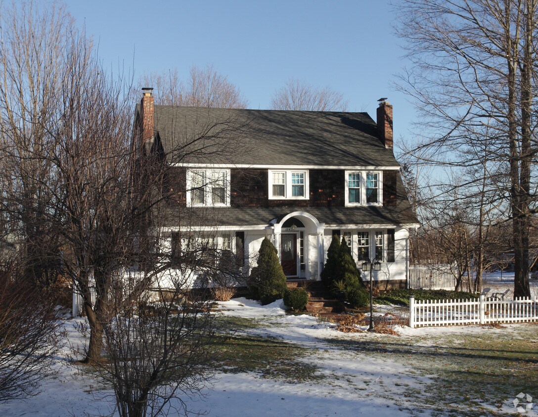 1243 Enfield St, Enfield, CT 06082 Apartments in Enfield, CT