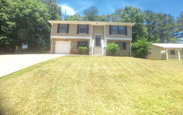 Primary Photo - One Month Free for this lovely ranch style...