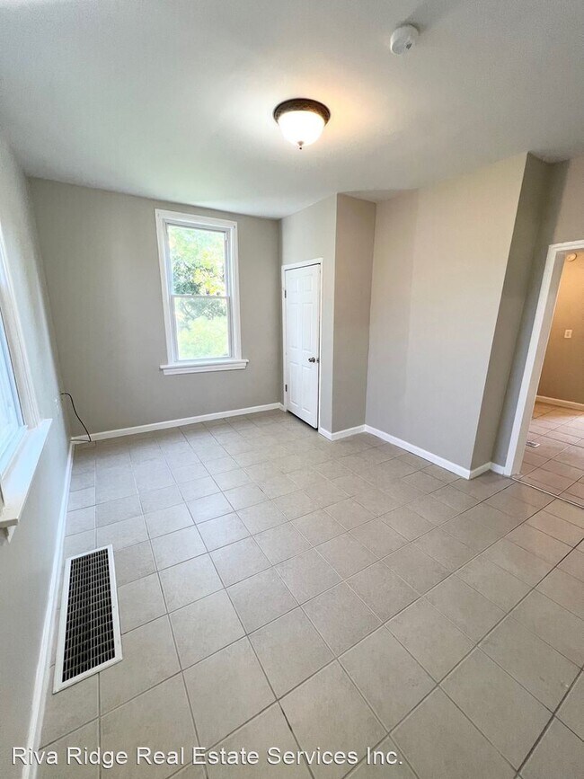 Foto del edificio - 3 br, 1 bath House - 915 Edgewood Avenue